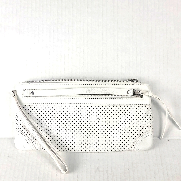 Banana Republic Y2K White Zipper Cowhide Leather Long Wristlet Wallet - Picture 1 of 7
